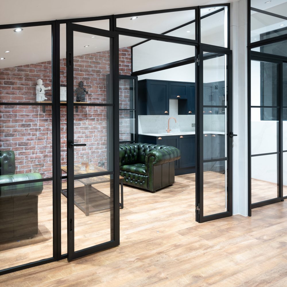 Aluminium Internal Doors_Screens_29 (1) Aluminium Internal Doors_Screens_29 (1)